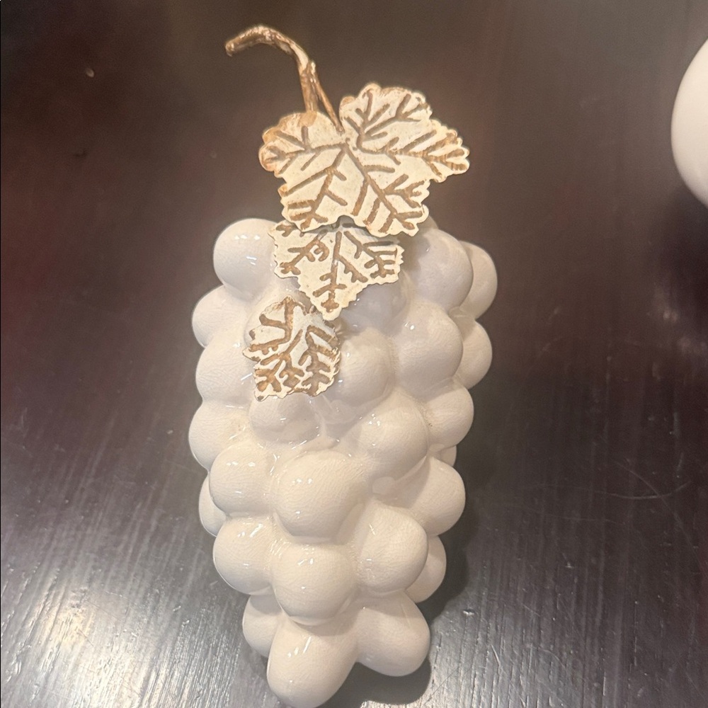 House Of Andaloo White Ceramic Fruit Decor Set - Picture 3 of 5